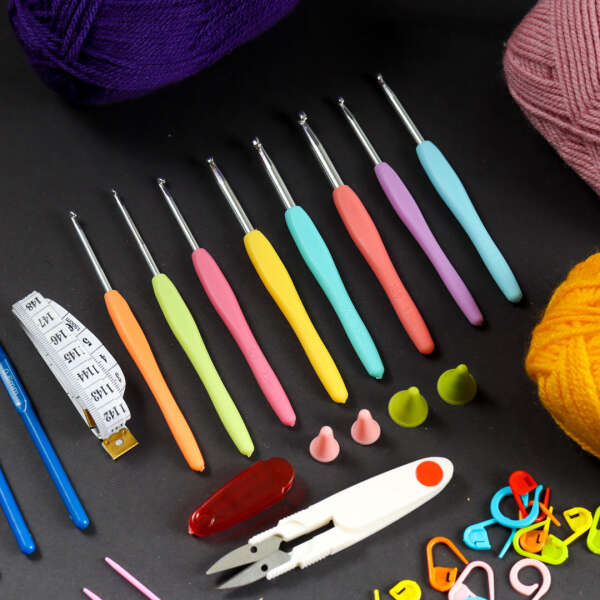 Bordado - Practical set of knitting props